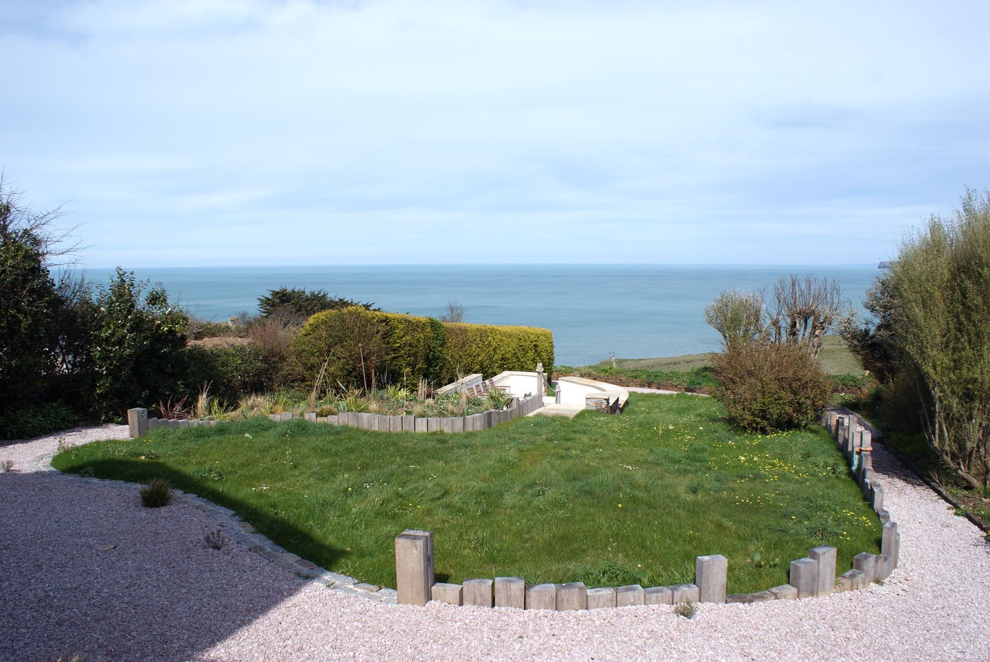 Castle View Port Isaac Gardens With Path
