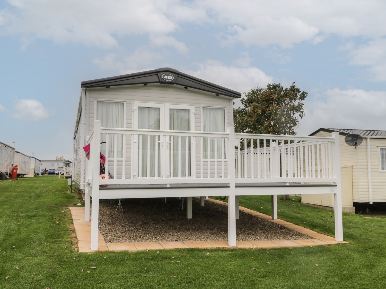 Holiday Cottage Reviews for Cedar 1 - Self Catering in Scarborough, North Yorkshire