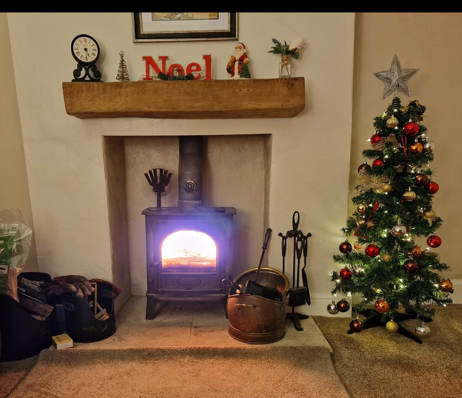 Christmasatdockcottagerobinhoodsbay