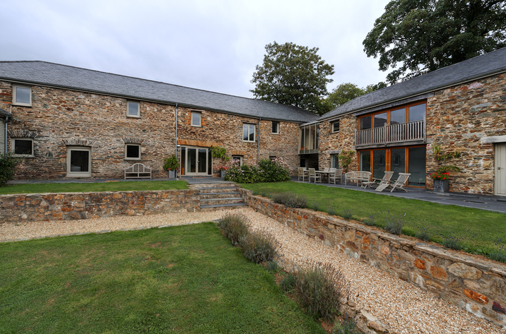 Holiday Cottage Reviews for Coombe Farm - Self Catering Property in Modbury, Devon