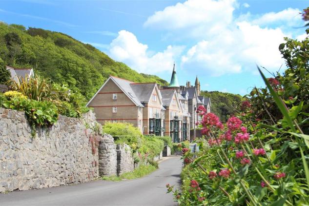 Holiday Cottage Reviews for Crawshay Court - Holiday Cottage in Langland, West Glamorgan