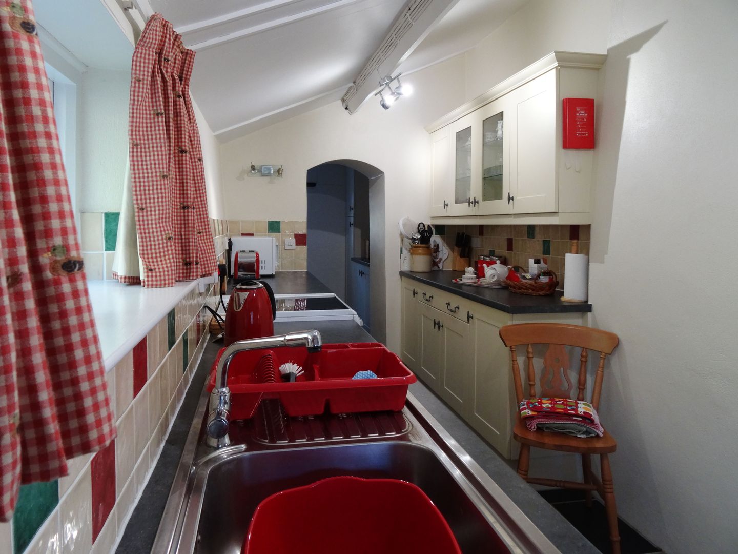 Crookedoak Cottage Holsworthy Kitchen