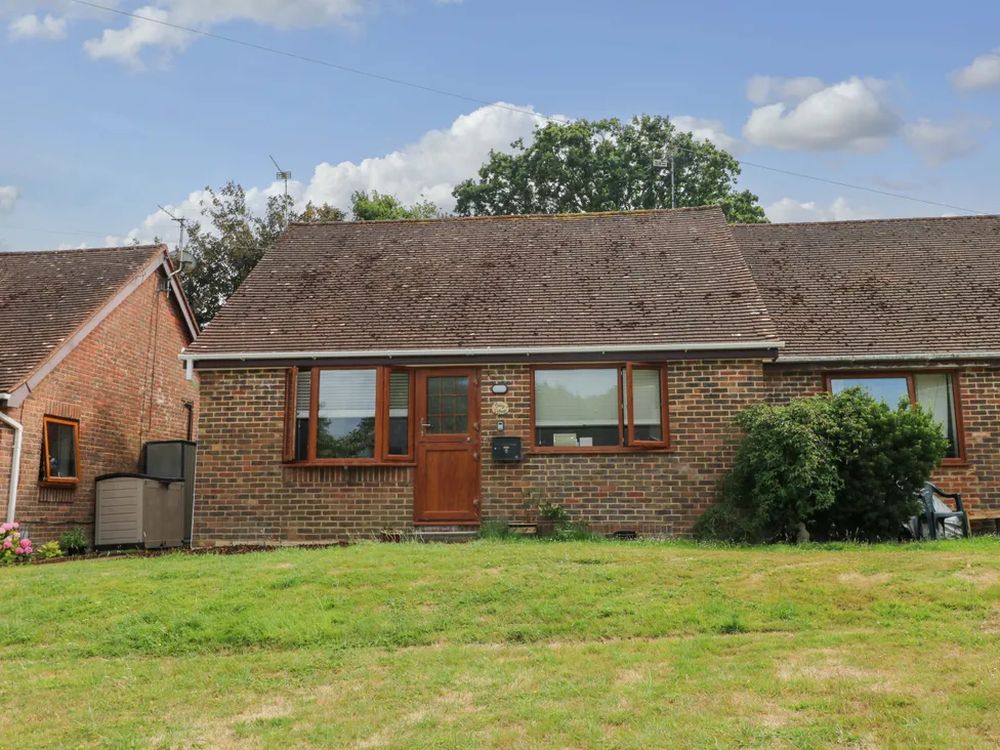 Holiday Cottage Reviews for Daisy Cottage - Holiday Cottage in Eastbourne, East Sussex