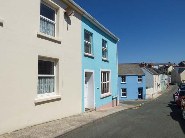 Dingarth Holiday Cottage In Tenby10