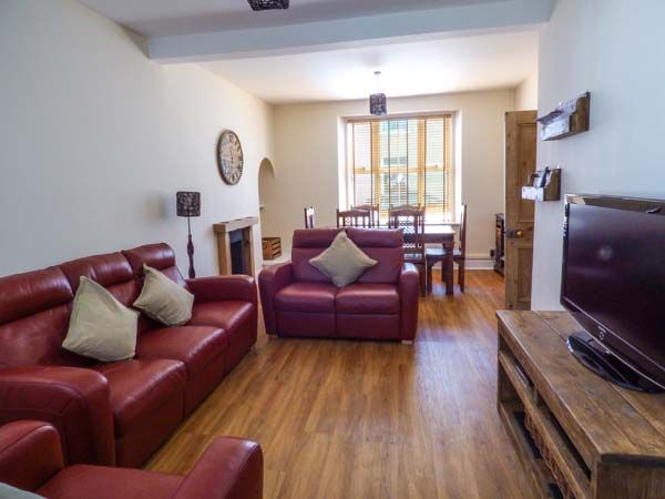 Dingarth Holiday Cottage In Tenby12