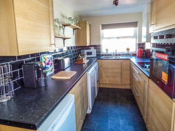 Dingarth Holiday Cottage In Tenby14