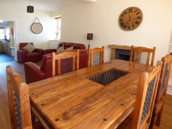 Dingarth Holiday Cottage In Tenby16