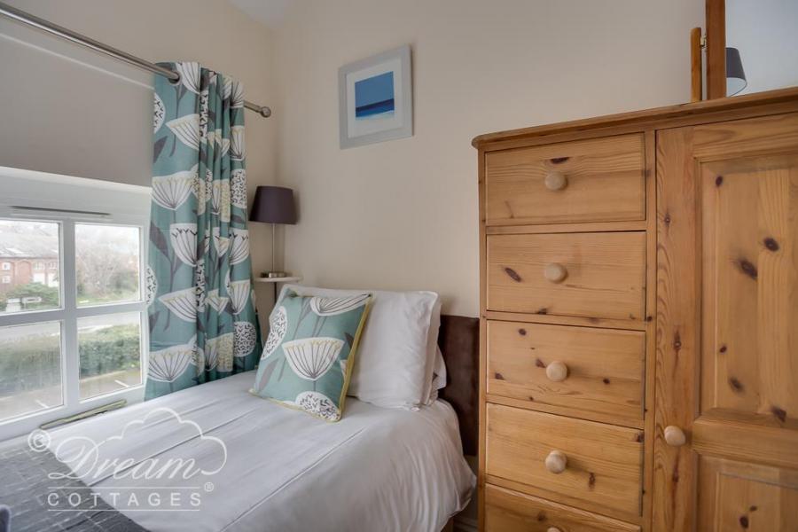 Footprint Holiday Cottage Weymouth8