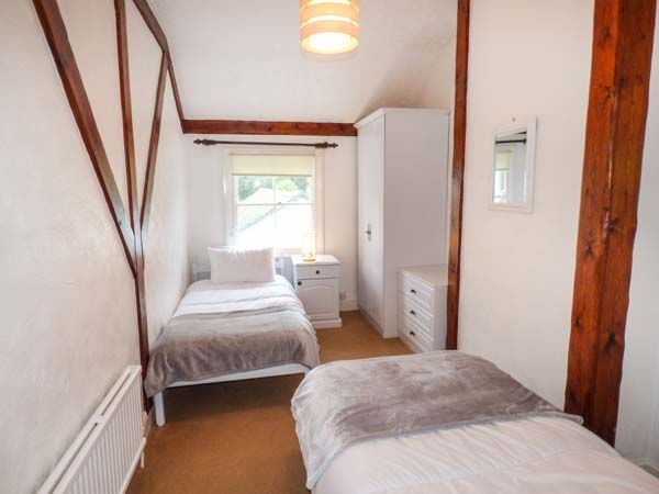 Gardeners Cottage Talhenbont5