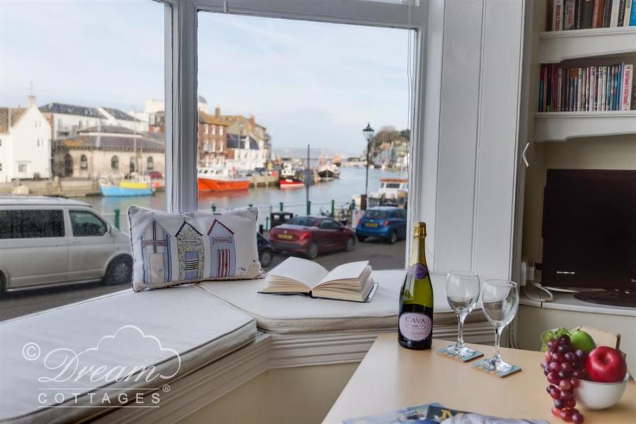 Harbour Edge Holiday Apartment Weymouth12