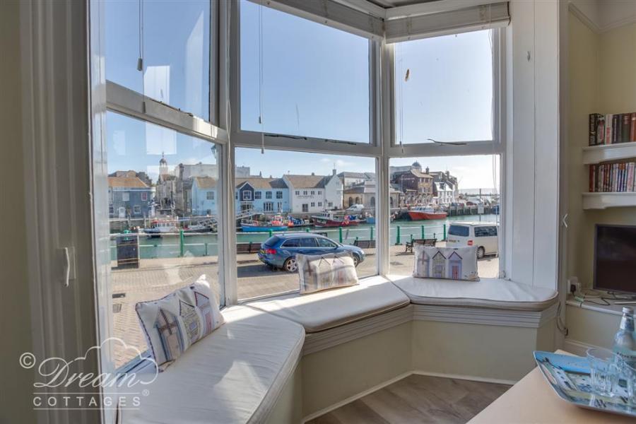 Harbour Edge Holiday Apartment Weymouth6