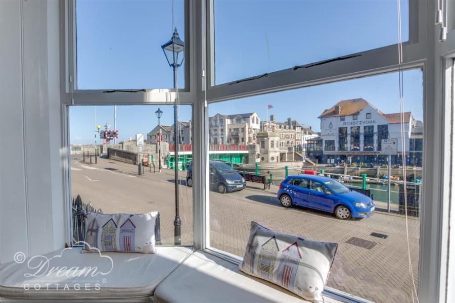 Harbour Edge Holiday Apartment Weymouth7