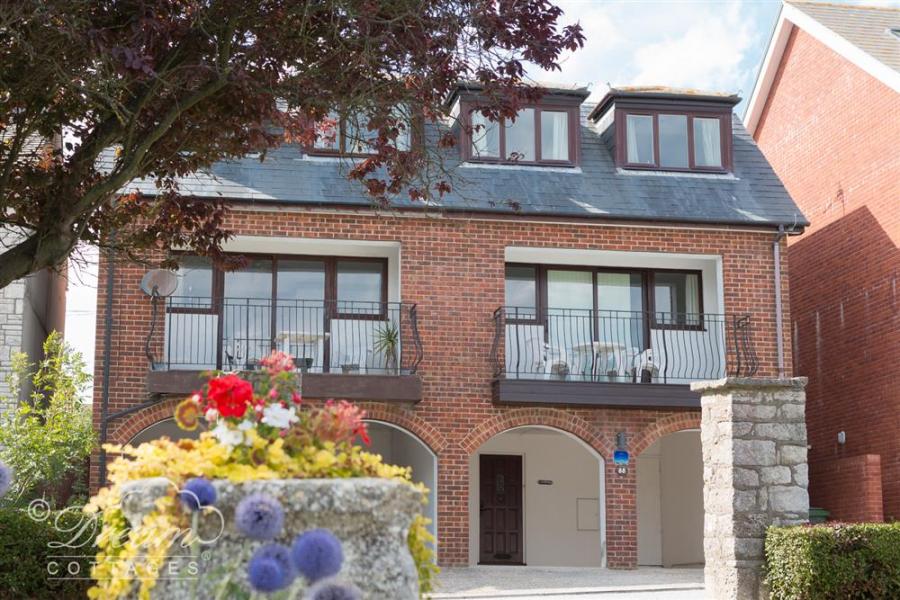 Holiday Cottage Reviews for Lookout - Self Catering in Weymouth, Dorset