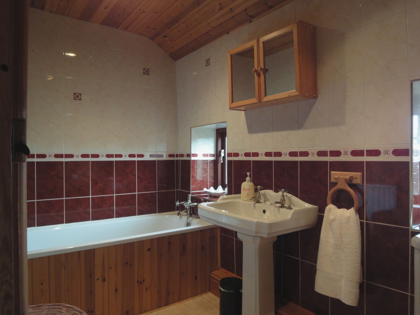 Lower Venton Chagford Bath Room