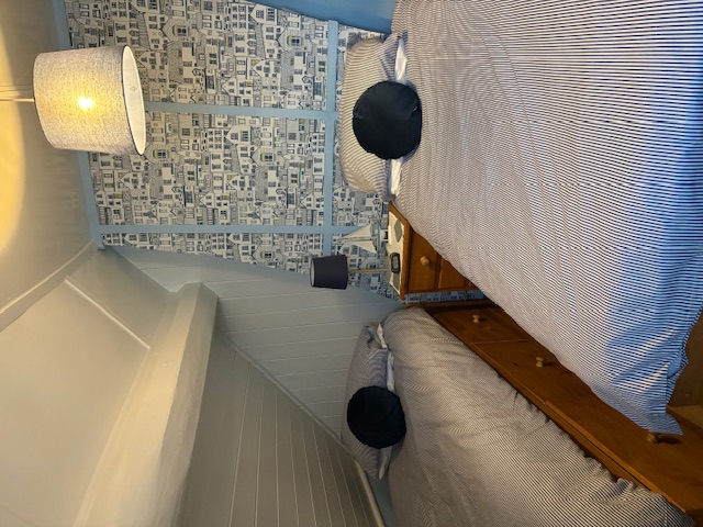 Newlydecoratedtwinroomdockcottage