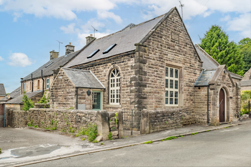 Holiday Cottage Reviews for Nine Ladies Chapel Birchover - Self Catering in Matlock, Derbyshire