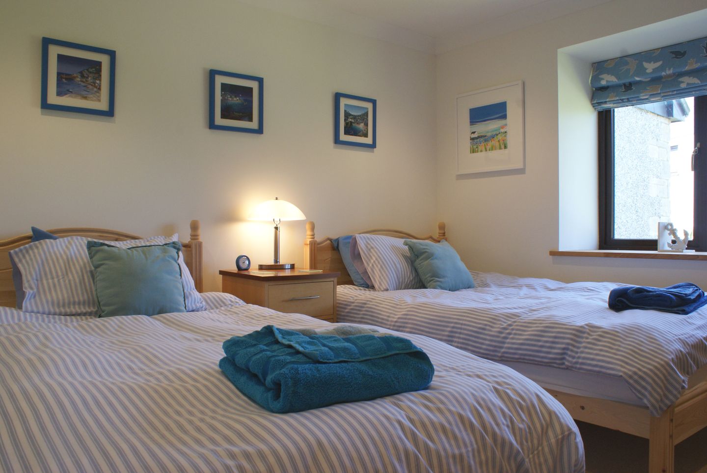 No 65 Lower Maen Cottages Twin Bedroom