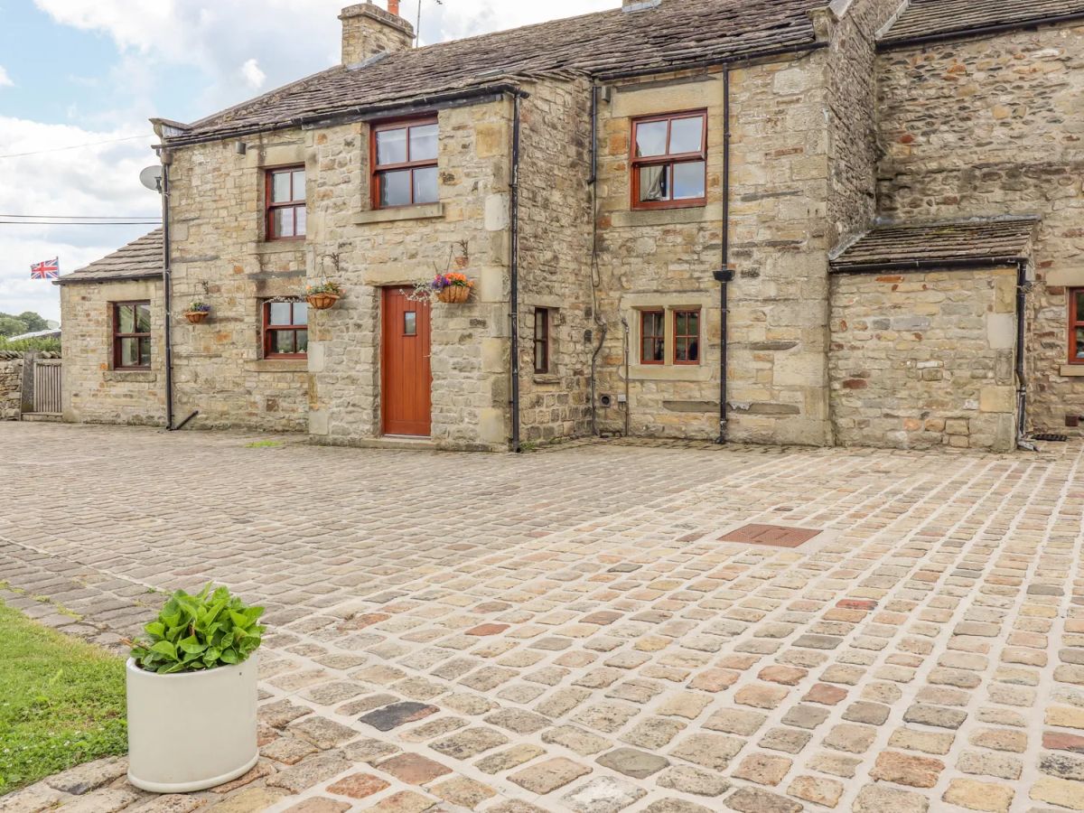 Holiday Cottage Reviews for Orcaber Farmhouse - Holiday Cottage in Austwick, North Yorkshire