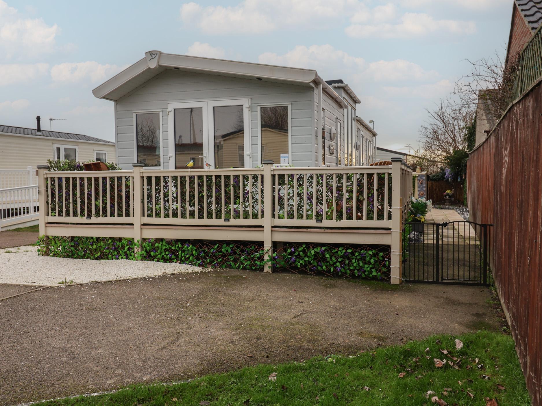 Holiday Cottage Reviews for Osprey Court 1 - Holiday Cottage in Scratby, Norfolk