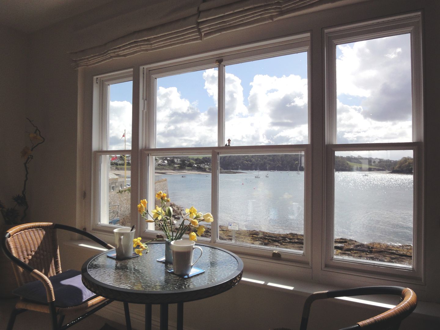 Pier Cottage View To The Sea