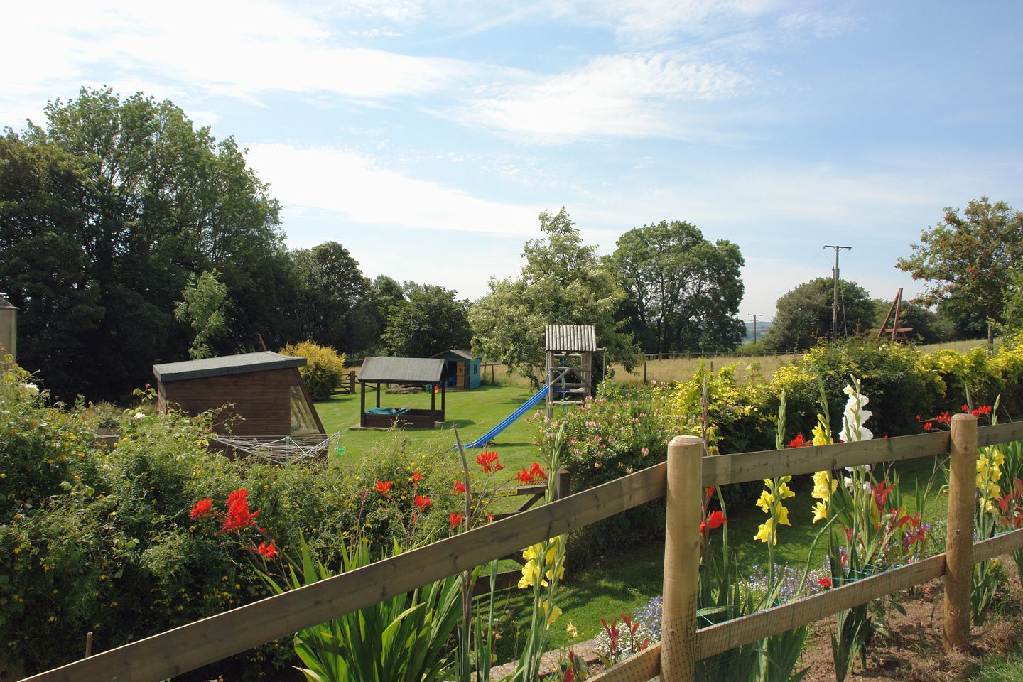 Pond View Gardens Play Area