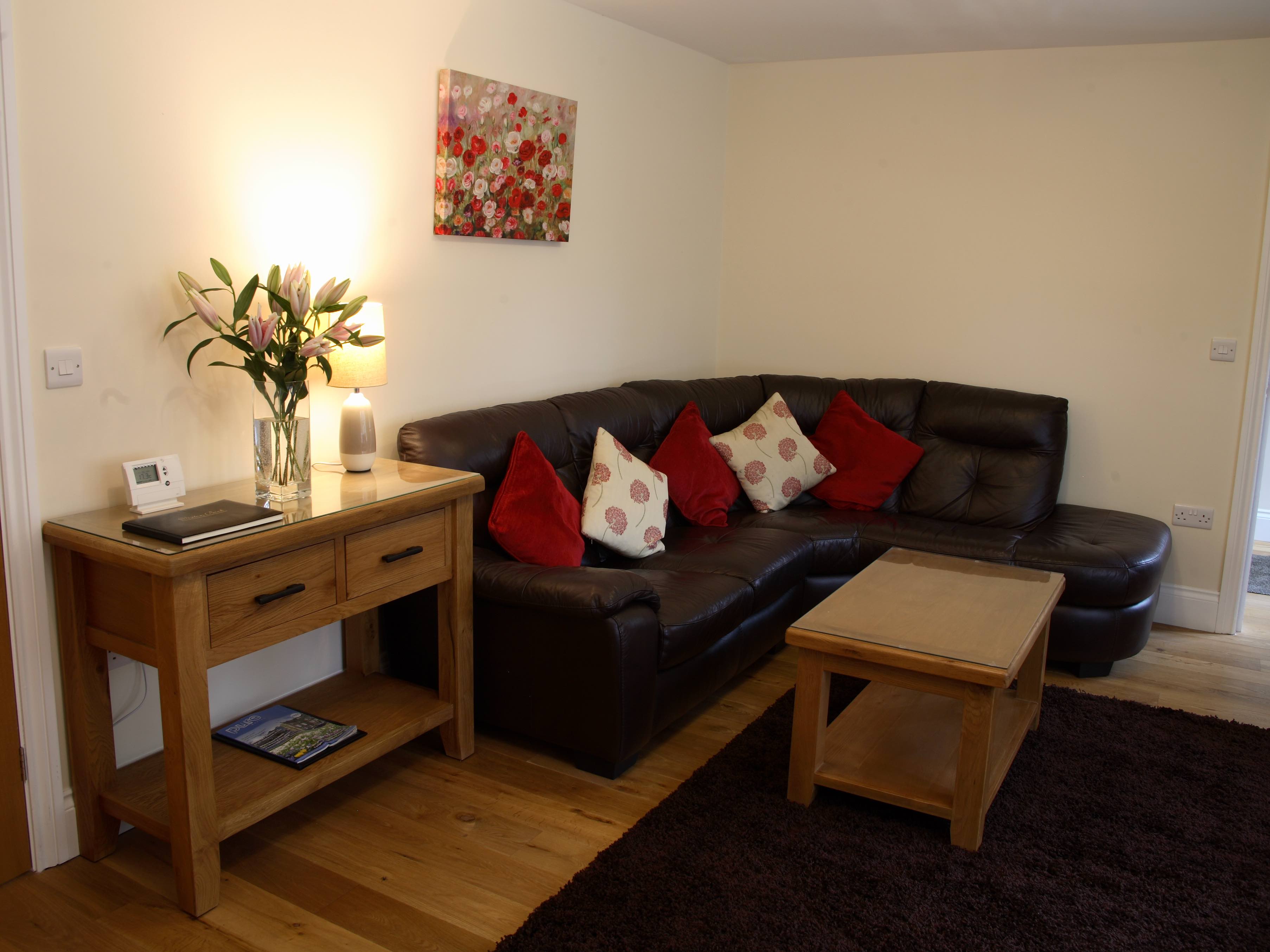 Poppiescottagebuxton9