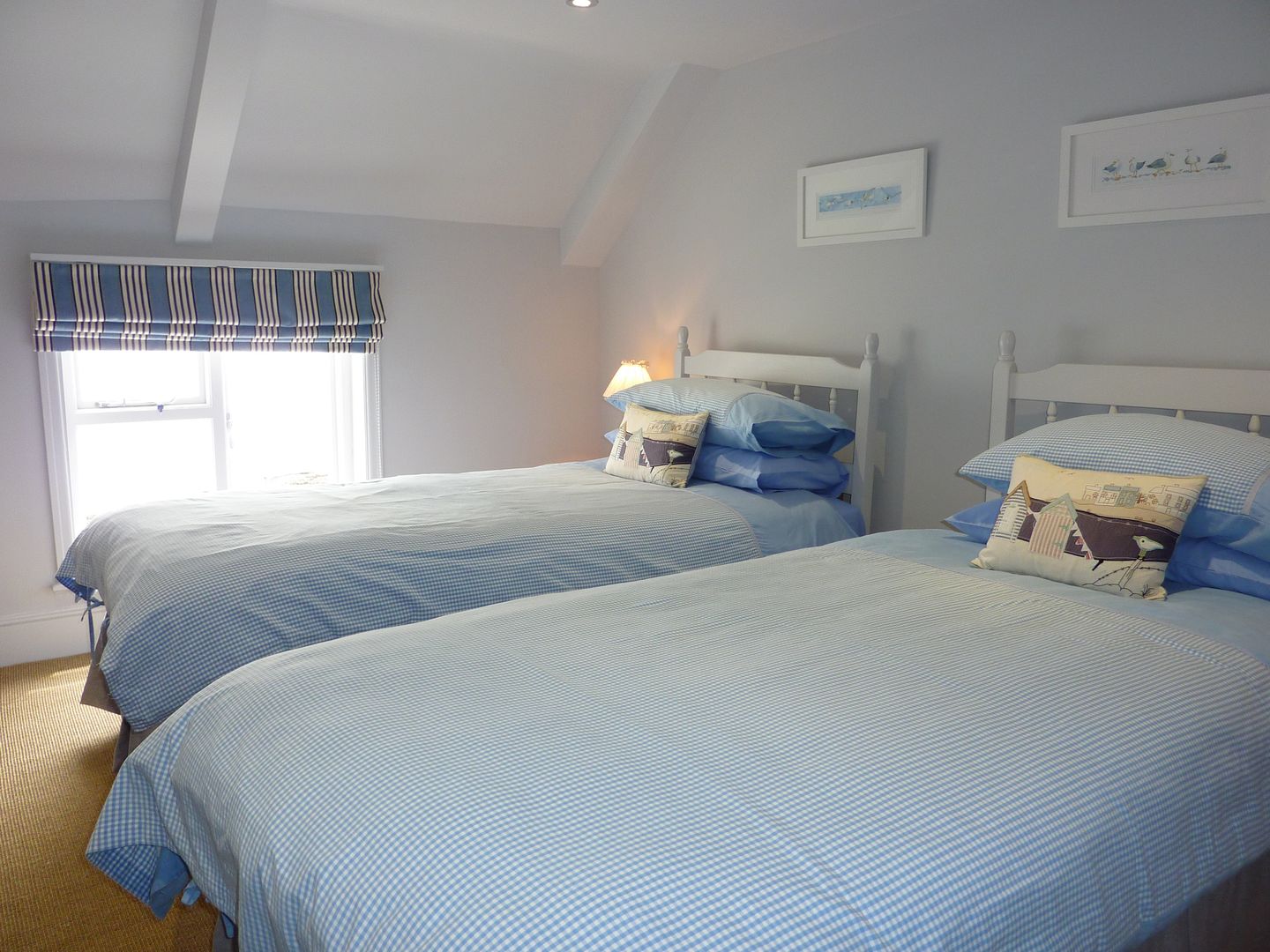 Prydes Cottage St Mawes Twin Bedroom