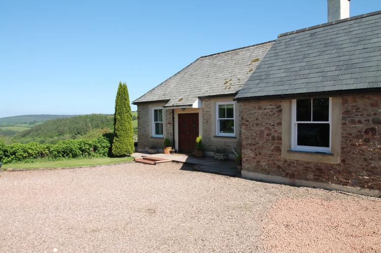 Raleigh Lodge Holiday Cottage Wheddon Cross6