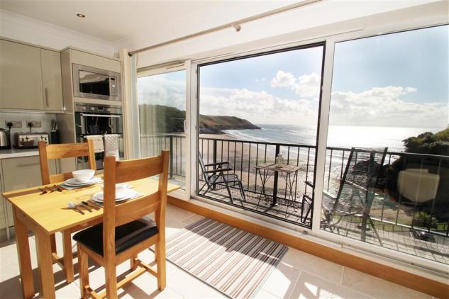 Redcliffe Apartments Caswell Bay3