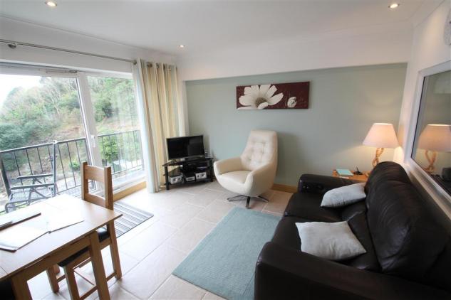 Redcliffe Apartments Caswell Bay9