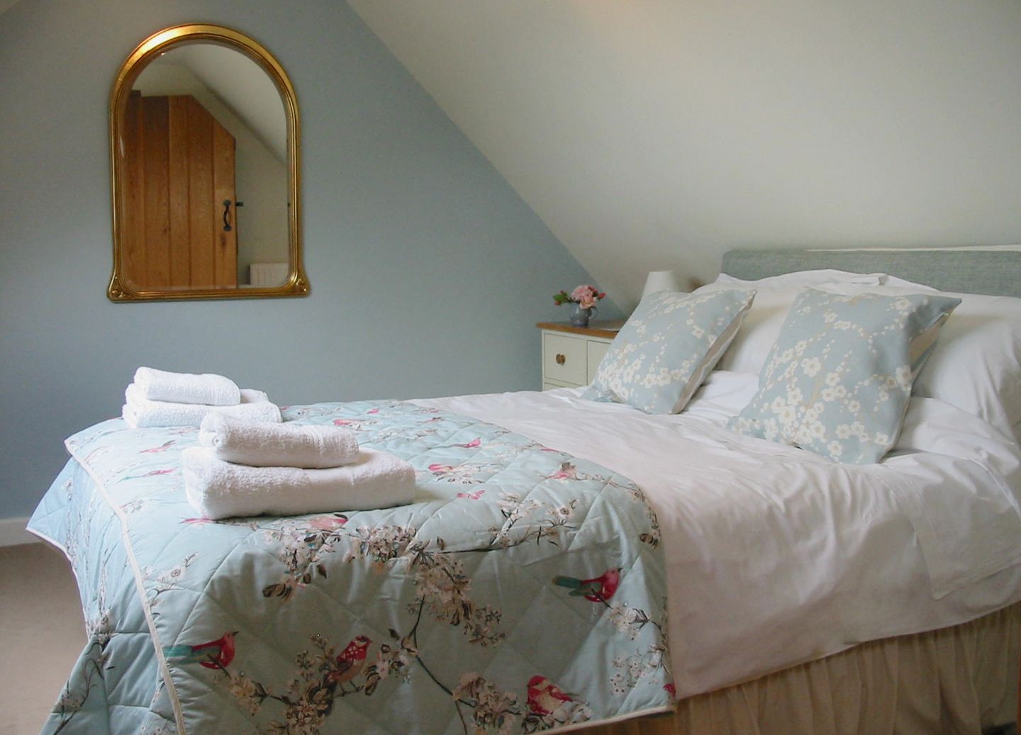 Rose Cottage In Rawridge Double Bedroom