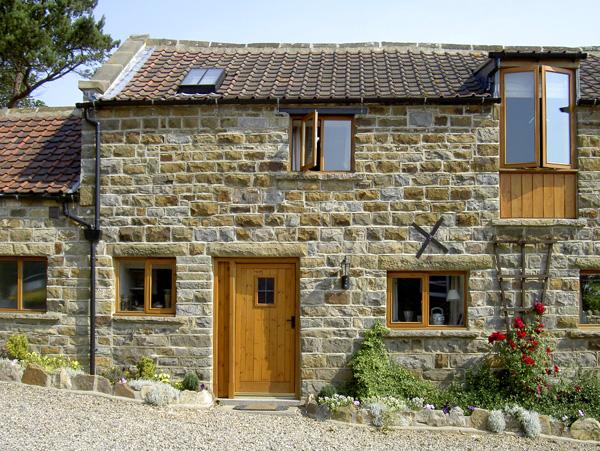 Holiday Cottage Reviews for Granary Cottage - Cottage Holiday in Staintondale, North Yorkshire