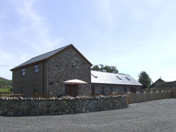 Holiday Cottage Reviews for Cefn-Yr-Efail - Holiday Cottage in Porthmadog, Gwynedd