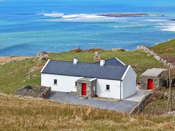 Holiday Cottage Reviews for Russell Family Cottage - Cottage Holiday in Doolin, Clare