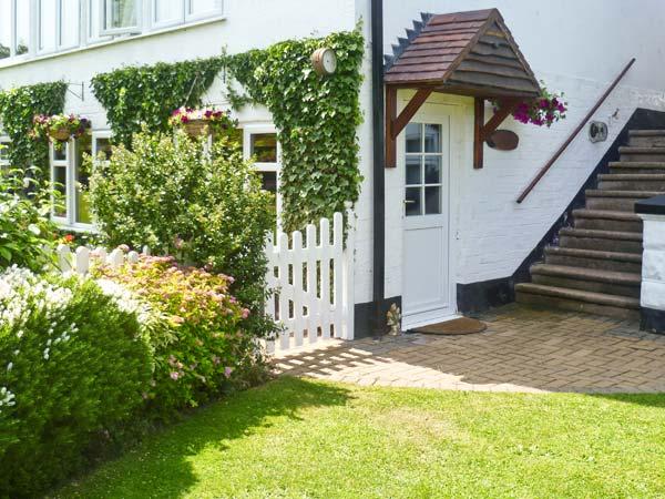 Holiday Cottage Reviews for Severn Bank Lodge - Holiday Cottage in Astley Burf, Worcestershire