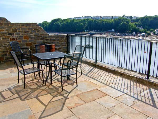 Holiday Cottage Reviews for Egret - Cottage Holiday in Milford Haven, Pembrokeshire