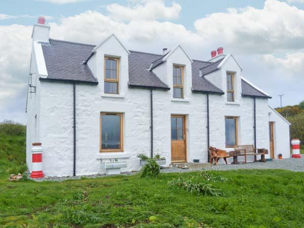 Holiday Cottage Reviews for Red Chimneys Cottage - Holiday Cottage in Dunvegan, Highlands