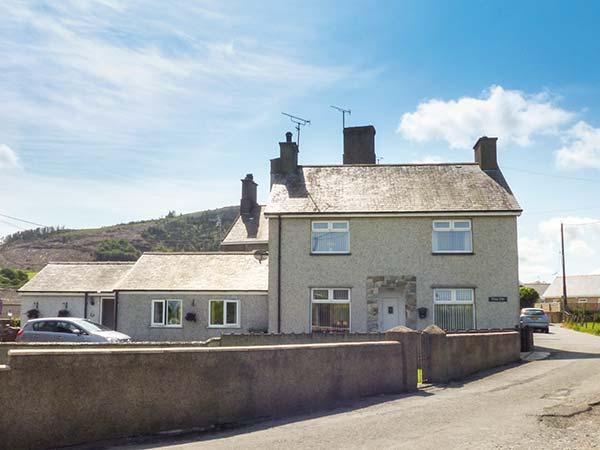 Holiday Cottage Reviews for Rhug Villa - Self Catering in Nefyn, Gwynedd