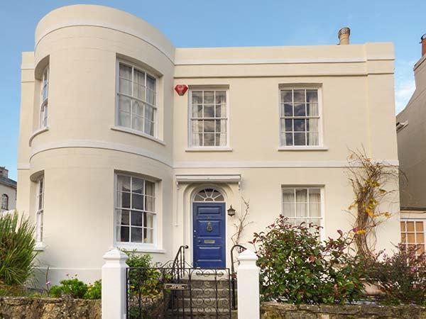 Holiday Cottage Reviews for Burford House - Self Catering in Ryde, Isle of Wight
