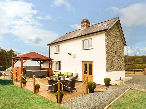 Holiday Cottage Reviews for Cwmcelyn - Cottage Holiday in Rhayader, Powys