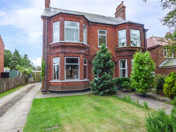 Holiday Cottage Reviews for The Beach Retreat - Holiday Cottage in Oulton Broad, Suffolk