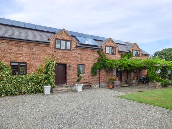 Holiday Cottage Reviews for Home Farm - Self Catering Property in St Asaph, Denbighshire