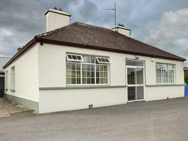 Holiday Cottage Reviews for Teach Hanley - Self Catering Property in Ballina, Mayo