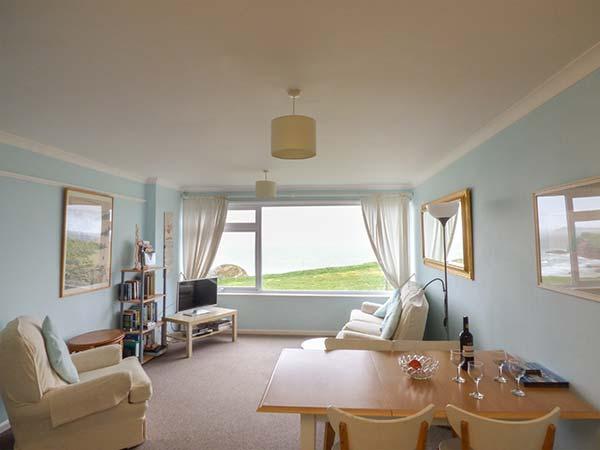 Holiday Cottage Reviews for Spindrift Apartment 3 - Self Catering in Newquay, Cornwall inc Scilly