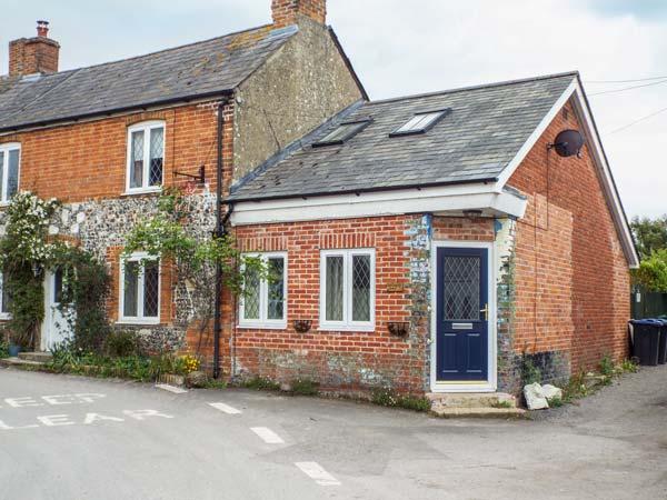 Holiday Cottage Reviews for Kent Cottage - Cottage Holiday in Netheravon, Wiltshire