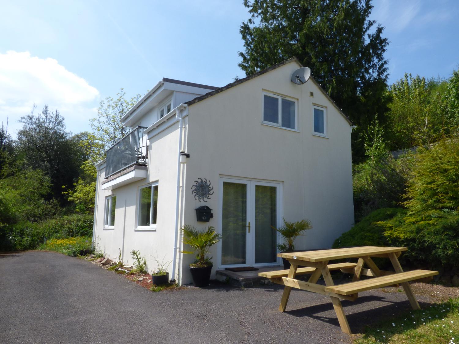 Holiday Cottage Reviews for Chalet - Cottage Holiday in High Bickington, Devon