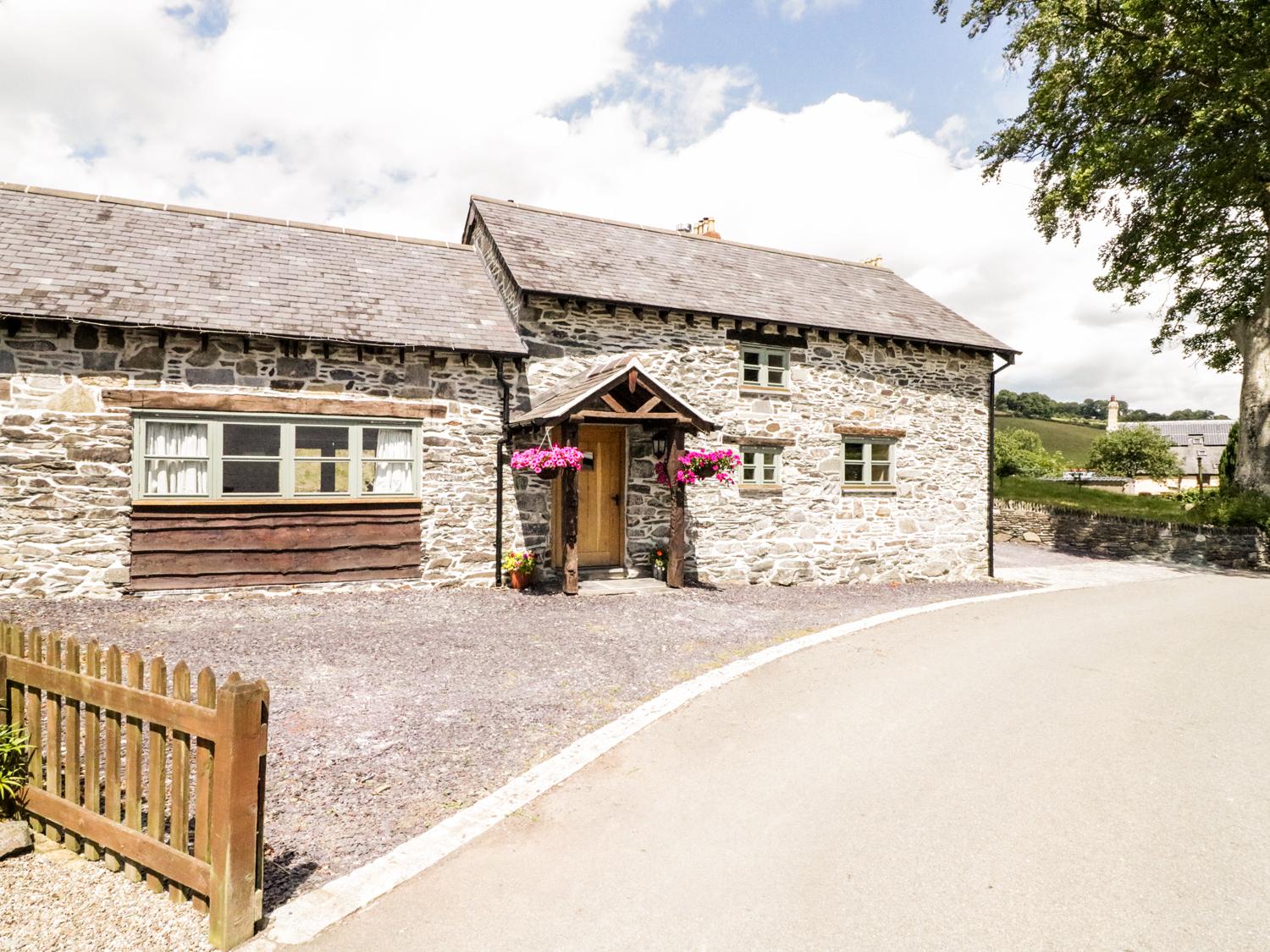 Holiday Cottage Reviews for Yr Hen Ysgubor - Self Catering Property in Llanarmon Dyffryn Ceiriog, Wrexham