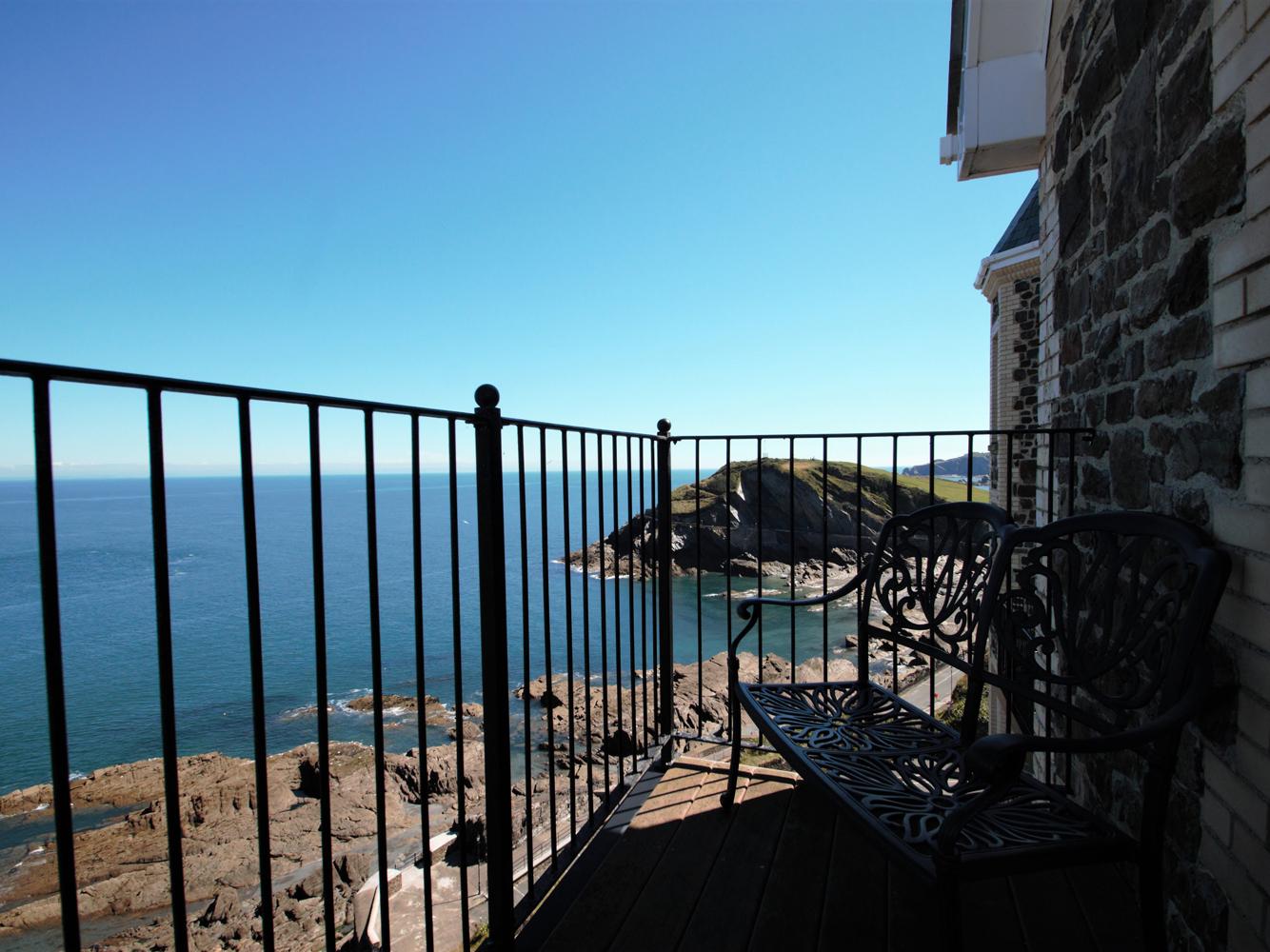 Holiday Cottage Reviews for Ocean Breeze - Holiday Cottage in Ilfracombe, Devon