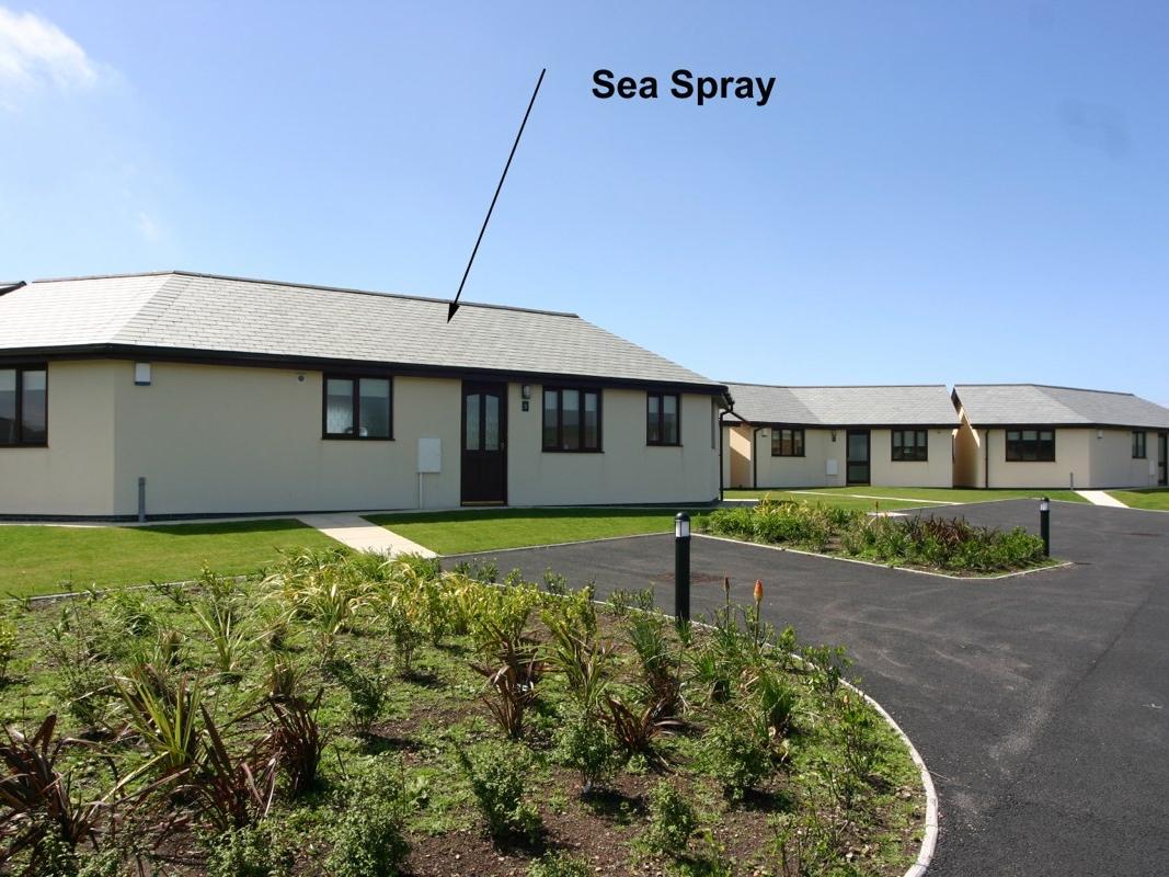 Holiday Cottage Reviews for Sea Spray - Holiday Cottage in Marazion, Cornwall inc Scilly