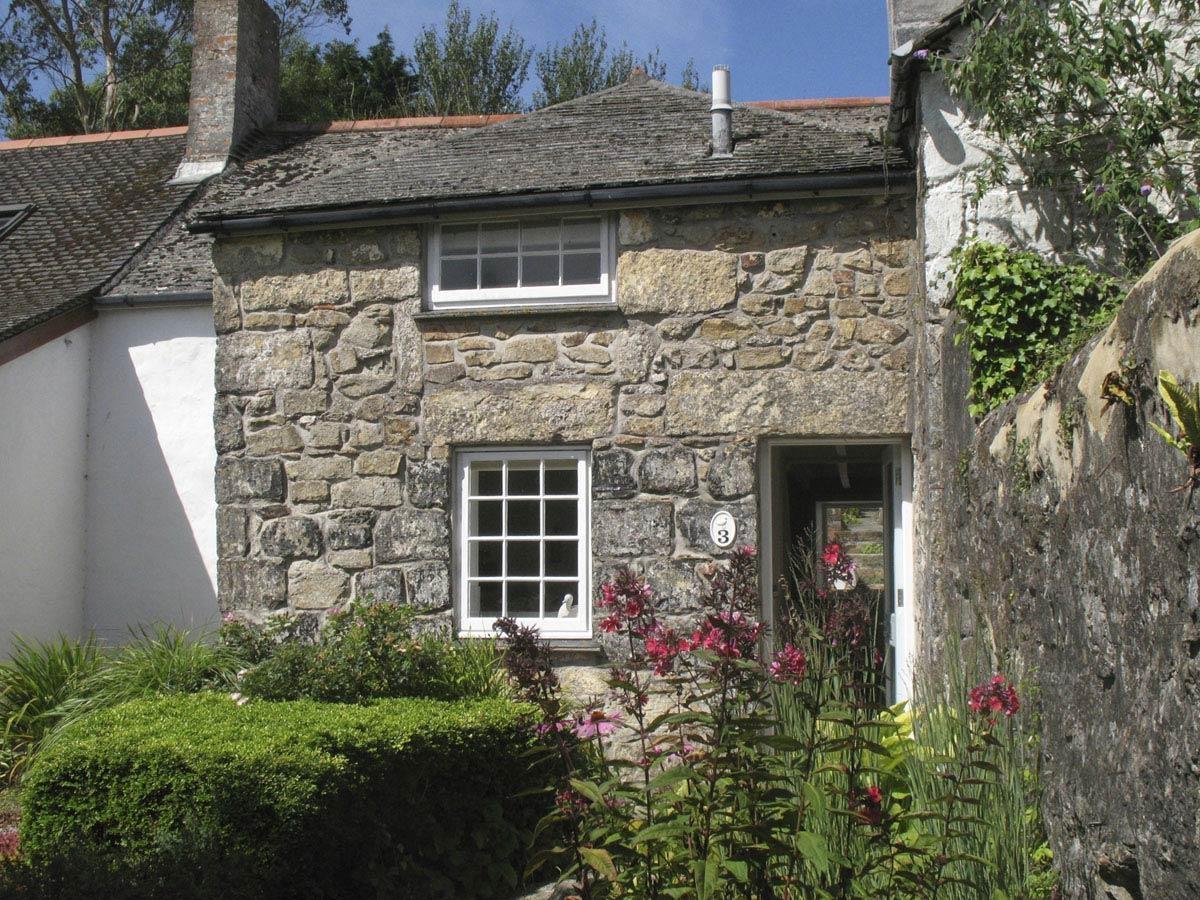 Holiday Cottage Reviews for White Duck Cottage - Self Catering Property in Hayle, Cornwall inc Scilly
